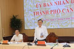 Ông Trương Cảnh Tuyên, Chủ tịch UBND thành phố Cần Thơ phát biểu. (Ảnh: Ngọc Thiện/TTXVN)