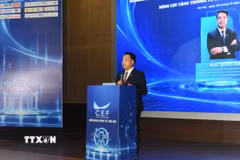 Ông Mạc Quốc Anh, Phó Chủ tịch kiêm Tổng Thư ký Hiệp hội Doanh nghiệp nhỏ và vừa thành phố Hà Nội (Hanoisme), phát biểu tại Diễn đàn Kinh tế Thủ đô lần thứ III. (Ảnh: Quốc Lũy/TTXVN)