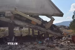 Cảnh đổ nát sau một cuộc không kích của Israel nhằm vào mục tiêu Hezbollah ở Mashgharah, Liban. (Ảnh: THX/TTXVN)