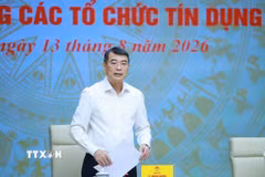 Thủ tướng Lê Minh Hưng làm việc với Ngân hàng Nhà nước Việt Nam và các hệ thống tín dụng. (Ảnh: Dương Giang/TTXVN)