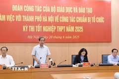 Bộ trưởng Bộ Giáo dục và Đào tạo Nguyễn Kim Sơn phát biểu chỉ đạo tại buổi làm việc. (Ảnh: Nguyễn Cúc/TTXVN)