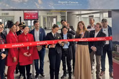Ngày 12/2, hãng hàng không Avianca của Colombia đã nối lại các chuyến bay thẳng hàng ngày giữa Bogotá và Caracas của Venezuela. (Nguồn: thecitypaperbogota)