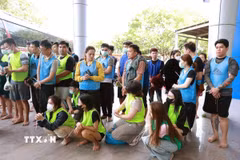 Lực lượng An ninh Công an tỉnh Quảng Trị phối hợp với Bộ Công an Lào triệt phá đường dây tổ chức đánh bạc xuyên quốc gia, khởi tố 67 bị can; với tổng dòng tiền giao dịch hơn 4.000 tỷ đồng. (Ảnh: TTXVN phát)
