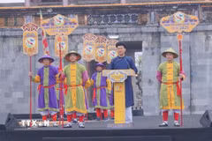 Giám đốc Trung tâm Bảo tồn Di tích Cố đô Huế Hoàng Việt Trung phát biểu tại Lễ Công bố Năm Du lịch Quốc gia và Festival Huế 2025. (Ảnh: Mai Trang/TTXVN)