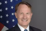 Quyền Ngoại trưởng Mỹ Daniel Smith. (Ảnh: Ekath)