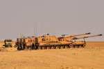 Xe tăng quân sự Thổ Nhĩ Kỳ được triển khai tại Tal Abyad, miền Bắc Syria, ngày 13/10/2019. (Ảnh: THX/TTXVN)