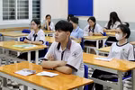 Thí sinh trong phòng thi tại điểm thi Trường THPT Lê Quý Đôn, quận 3, Thành phố Hồ Chí Minh. (Ảnh: Hồng Giang/TTXVN)