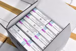 Vắcxin ngừa COVID-19 của hãng AstraZeneca/Oxford. (Ảnh: AFP/TTXVN) 