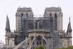 Nhà thờ Đức Bà ở Paris bị phá hủy một phần sau vụ hỏa hoạn ngày 16/4/2019. (Ảnh: THX/TTXVN)