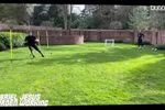 Các cầu thủ Man City nỗ lực tập luyện tại nhà khi Premier League nghỉ