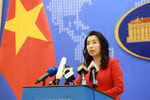 Người phát ngôn Bộ Ngoại giao Lê Thị Thu Hằng trả lời các câu hỏi của phóng viên trong nước và quốc tế. (Ảnh: Doãn Tấn/TTXVN)