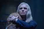 Nữ diễn viên Jacqueline Byers trong ''Mồi quỷ dữ.'' (Ảnh: Lionsgate)