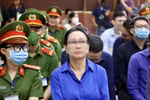 Bị cáo Trương Mỹ Lan tại phiên xét xử phúc thẩm của Tòa án Nhân dân Cấp cao Thành phố Hồ Chí Minh ngày 4/11. (Ảnh: Thanh Vũ/TTXVN)