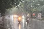 Dự báo cả nước có mưa, dông trong ngày 27/6. (Ảnh: Huy Khánh/TTXVN)