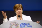 Tổng Giám đốc IMF - bà Kristalina Georgieva phát biểu tại Hội nghị thường niên Quỹ Tiền tệ Quốc tế (IMF) và Ngân hàng Thế giới (WB) ở Washington, DC,Mỹ, ngày 18/10. (Ảnh: AFP/TTXVN)
