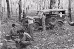 Tổ phóng viên mũi nhọn của VNTTX đưa tin, ảnh về Chiến dịch Hồ Chí Minh, tháng 4/1975. (Ảnh: Tư liệu VNTTX) 