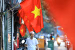 Hà Nội trang hoàng rực rỡ cờ hoa chào mừng 75 năm Quốc khánh 2/9