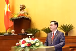 Chủ tịch Quốc hội Vương Đình Huệ phát biểu sau Lễ tuyên thệ nhậm chức. (Ảnh: Trọng Đức/TTXVN)