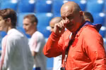 Huấn luyện viên đội tuyển Nga Stanislav Cherchesov. (Nguồn: AP)
