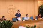 Bí thư Thành ủy Hà Nội Vương Đình Huệ phát biểu tại buổi làm việc. (Ảnh: Văn Điệp/TTXVN)
