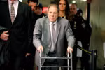 Harvey Weinstein trong một phiên hầu tòa. (Ảnh: WSJ)