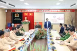 Thủ tướng Phạm Minh Chính giao nhiệm vụ cho lực lượng cảnh sát giao thông. (Ảnh: Dương Giang/TTXVN)