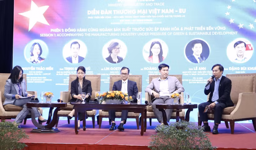 Các chuyên gia chia sẻ về cơ hội hợp tác Việt Nam-EU. (Ảnh: Xuân Anh/TTXVN)