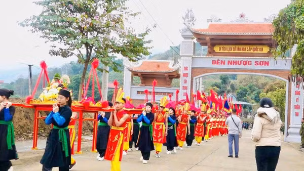 Lễ dâng hương cúng cơm mới đền Nhược Sơn: Nét đẹp văn hóa vùng đất Châu Quế