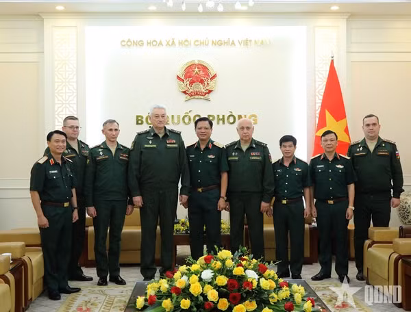 Việt Nam-Liên bang Nga thúc đẩy hợp tác giữa các học viện quân sự, quốc phòng