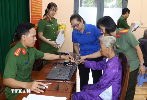 Triển khai đợt 2 thu nhận mẫu sinh phẩm ADN thân nhân liệt sỹ tại Cần Thơ