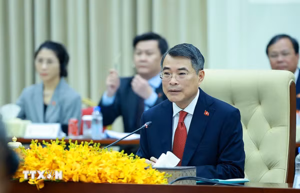 Thủ tướng Lê Minh Hưng hội đàm với Thủ tướng Campuchia Hun Manet