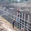 Dự án xây dựng cầu Văn Thánh thuộc phường Bình Thuận đang được đẩy nhanh tiến độ giải ngân vốn đầu tư công. (Ảnh: Nguyễn Thanh/TTXVN)