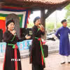 Hát dân ca quan họ tại Lễ hội Đền Đô. (Ảnh: Đỗ Huyền/TTXVN)