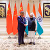 Thủ tướng Ấn Độ Narendra Modi và Chủ tịch Trung Quốc Tập Cận Bình tại cuộc hội đàm bên lề Hội nghị thượng đỉnh BRICS ở New Delhi, Ấn Độ ngày 12/9/2026. (Ảnh: ANI/TTXVN phát)