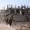 Các tòa nhà bị phá hủy do xung đột tại Rafah, Dải Gaza. (Ảnh: THX/TTXVN)