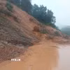 Nhiều tuyến đường qua địa phận xã Kim Đồng, Cao Bằng, bị sạt lở. (Ảnh: TTXVN phát)