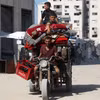Người dân Palestine đi sơ tán tránh xung đột tại Gaza. (Ảnh: THX/TTXVN)