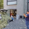 Du khách chụp ảnh tại Lễ hội Hoa và Vườn nghệ thuật FIJA ở thủ đô Mexico City nhân dịp các hoạt động văn hóa và du lịch được tổ chức trước thềm World Cup 2026. (Ảnh: Phương Lan/TTXVN)