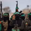 Các tay súng Hamas. (Ảnh: NurPhoto)