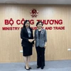Thứ trưởng Bộ Công Thương Phan Thị Thắng và đồng chí Trương Mẫn, Phó Tỉnh trưởng Chính quyền nhân dân tỉnh Hà Nam (Trung Quốc). (Ảnh: Nguồn Cổng thông tin điện tử Bộ Công thương)