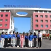 Tự hào của giảng viên, sinh viên dưới mái Trường Đại học Phạm Văn Đồng. (Ảnh: Phạm Cường/TTXVN)