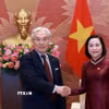 Phó Chủ tịch Quốc hội Nguyễn Thị Thanh tiếp Giáo sư, Tiến sỹ, Bác sỹ Shinichi Higashiu, Chủ tịch Tập đoàn y tế Tokushukai (Nhật Bản). (Ảnh: Tuấn Anh/TTXVN)
