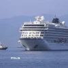 Tàu du lịch biển quốc tế Ms Viking Yidun vào vịnh Cam Ranh. (Ảnh: TTXVN phát)