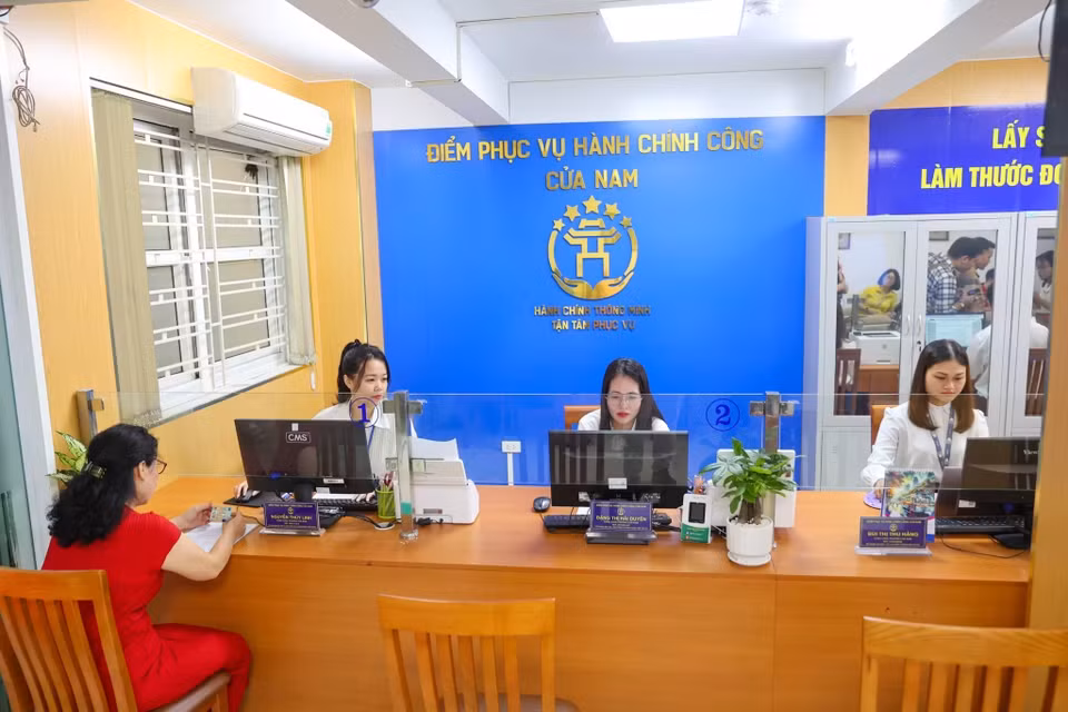 chinh-quyn-hai-cap-ha-noi-5jpg.png