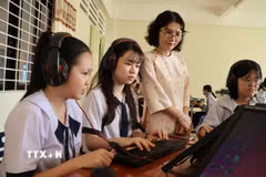 Trường THPT Chuyên Nguyễn Du (phường Tân An, tỉnh Đắk Lắk), quan tâm, đào tạo nâng cao chất lượng giáo dục mũi nhọn. (Ảnh: TTXVN phát)