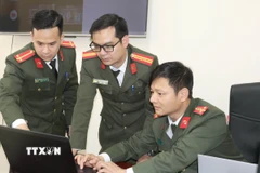 Phòng An ninh mạng và phòng, chống tội phạm sử dụng công nghệ cao, Công an tỉnh Ninh Bình đã kịp thời phát hiện, ngăn chặn và xử lý các hành vi lợi dụng Internet đăng tải, chia sẻ thông tin sai sự thật liên quan đến công tác bầu cử. (Ảnh: Thùy Dung/TTXVN)