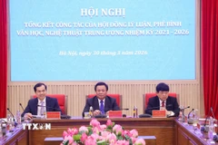 Giáo sư-Tiến sỹ Nguyễn Xuân Thắng, Chủ tịch Hội Lý luận Trung ương chủ trì. (Ảnh: Văn Điệp/TTXVN)