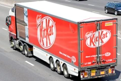 Một xe tải chở kẹo Kitkat. (Nguồn: Alamy)
