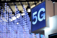 Biển dịch vụ 5G. (Ảnh: AFP/TTXVN)