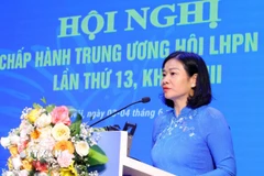 Bà Nguyễn Thị Tuyến, Ủy viên Trung ương Đảng, Chủ tịch Hội Liên hiệp Phụ nữ Việt Nam, phát biểu khai mạc hội nghị. (Ảnh: Văn Điệp/TTXVN)